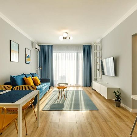 Lucky 13 Apartment Mamaia Exterior photo