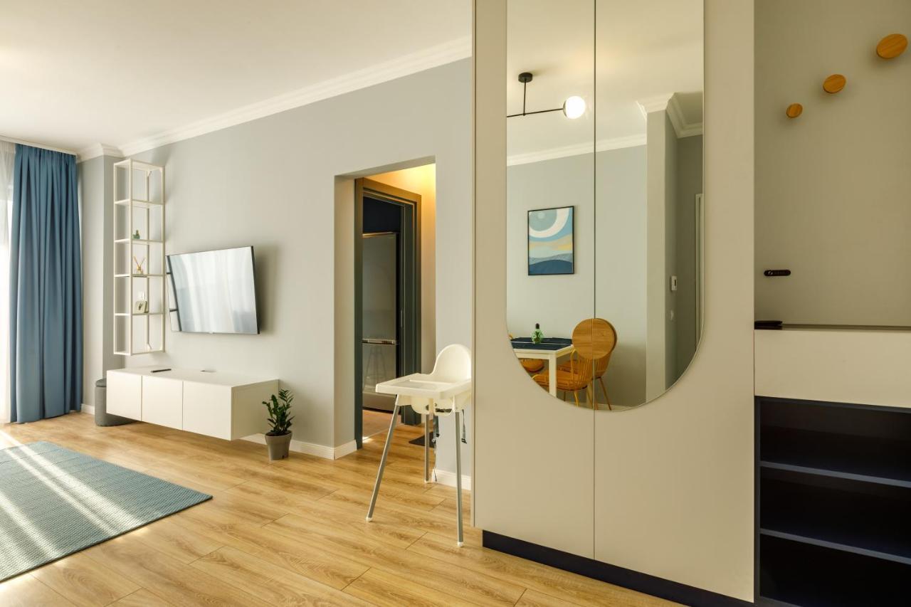 Lucky 13 Apartment Mamaia Exterior photo