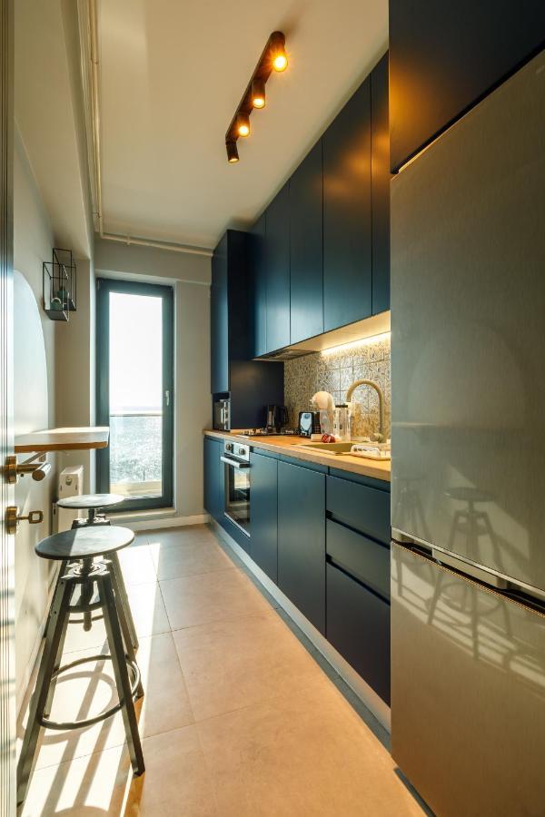 Lucky 13 Apartment Mamaia Exterior photo