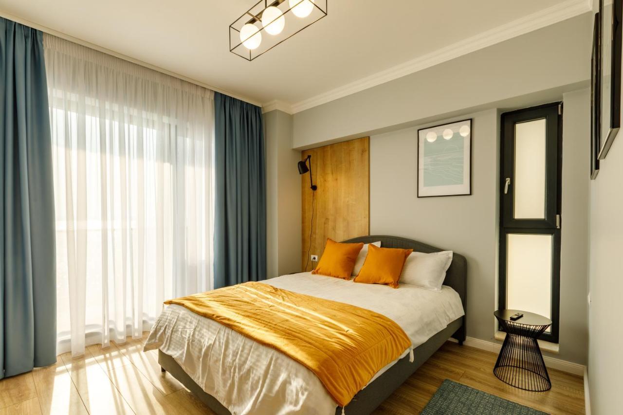 Lucky 13 Apartment Mamaia Exterior photo
